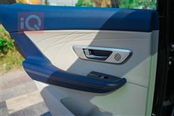 دۆنگ فینگ ئیلۆس هیوج